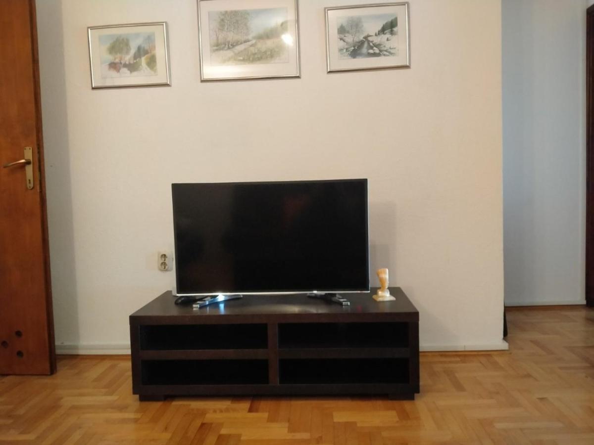 Apartments Villa Tajra Сараево Экстерьер фото